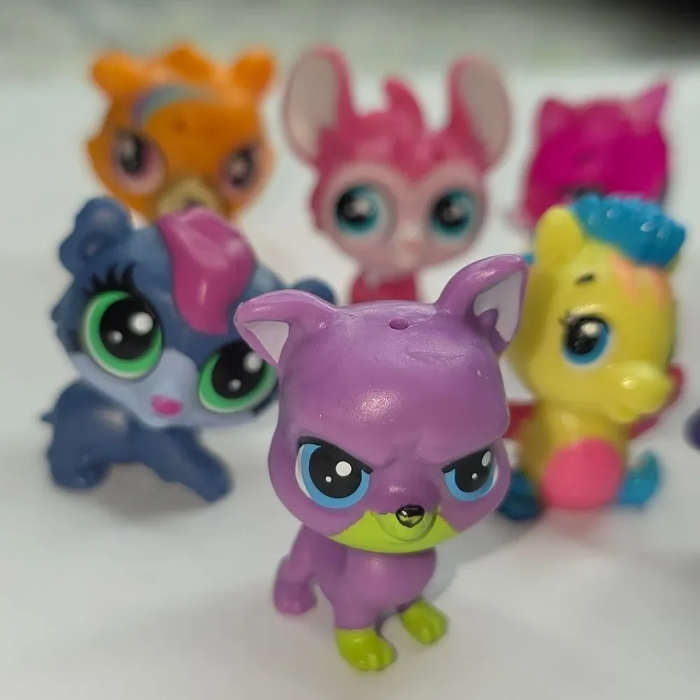 LPS Littlest Pet Shop Mini Animal Figurine Toy Bundle
